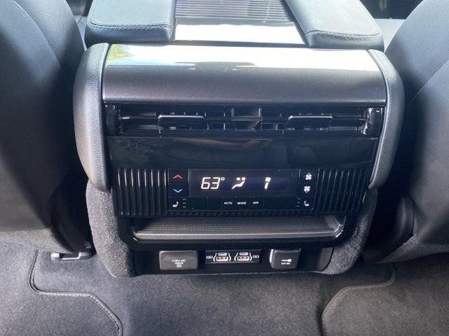 2024 Jeep Wagoneer 2WD