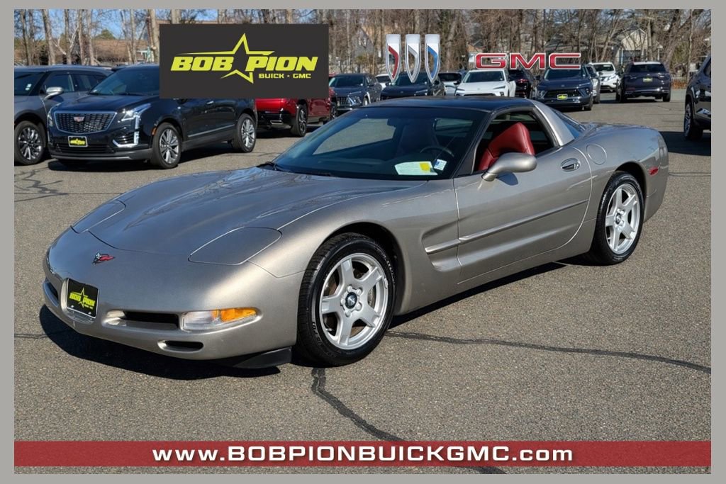 Used 1998 Chevrolet Corvette Coupe w/ Roof Pkg