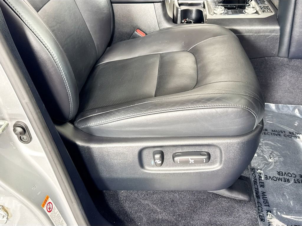 2016 Toyota Land Cruiser