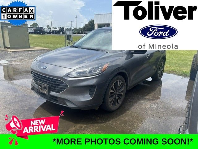Used 2022 Ford Escape SE w/ SE Sport Appearance Package