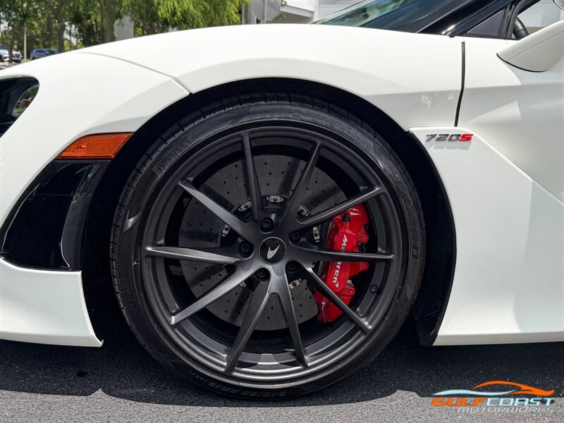 Used 2021 McLaren 720S Performance photo 39