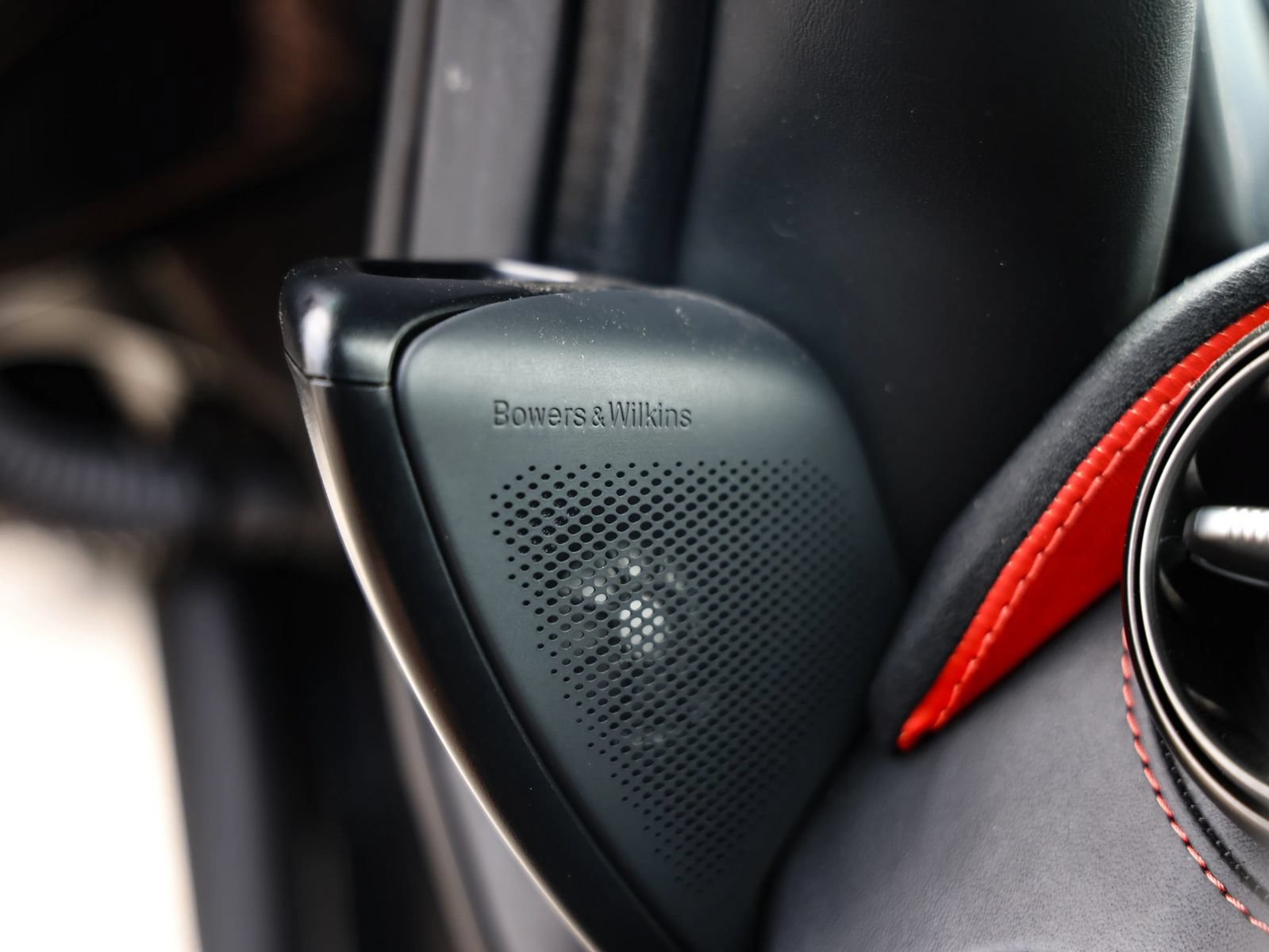 Used 2020 McLaren 720S Spider photo 46