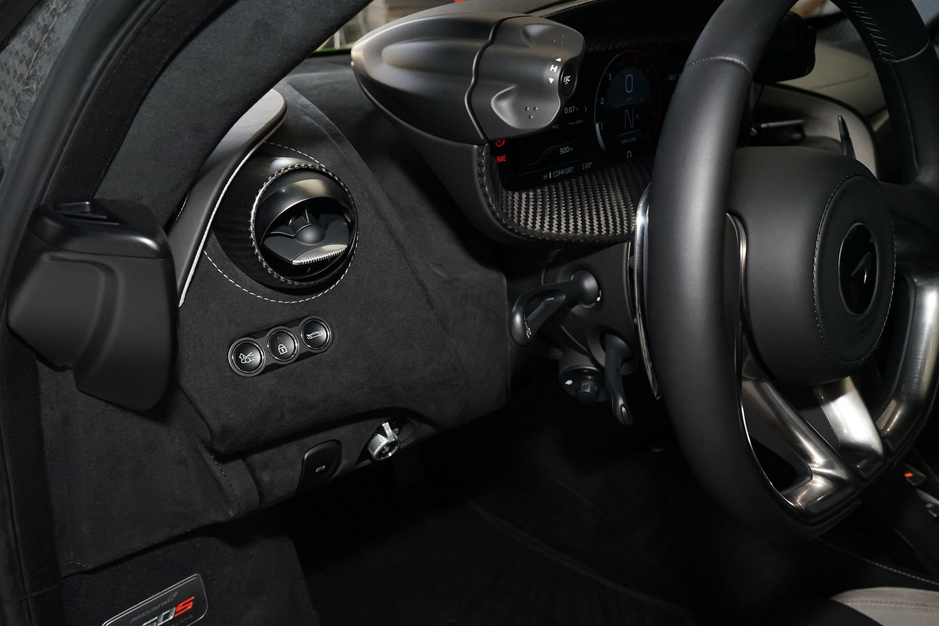 Used 2024 McLaren 750S photo 30