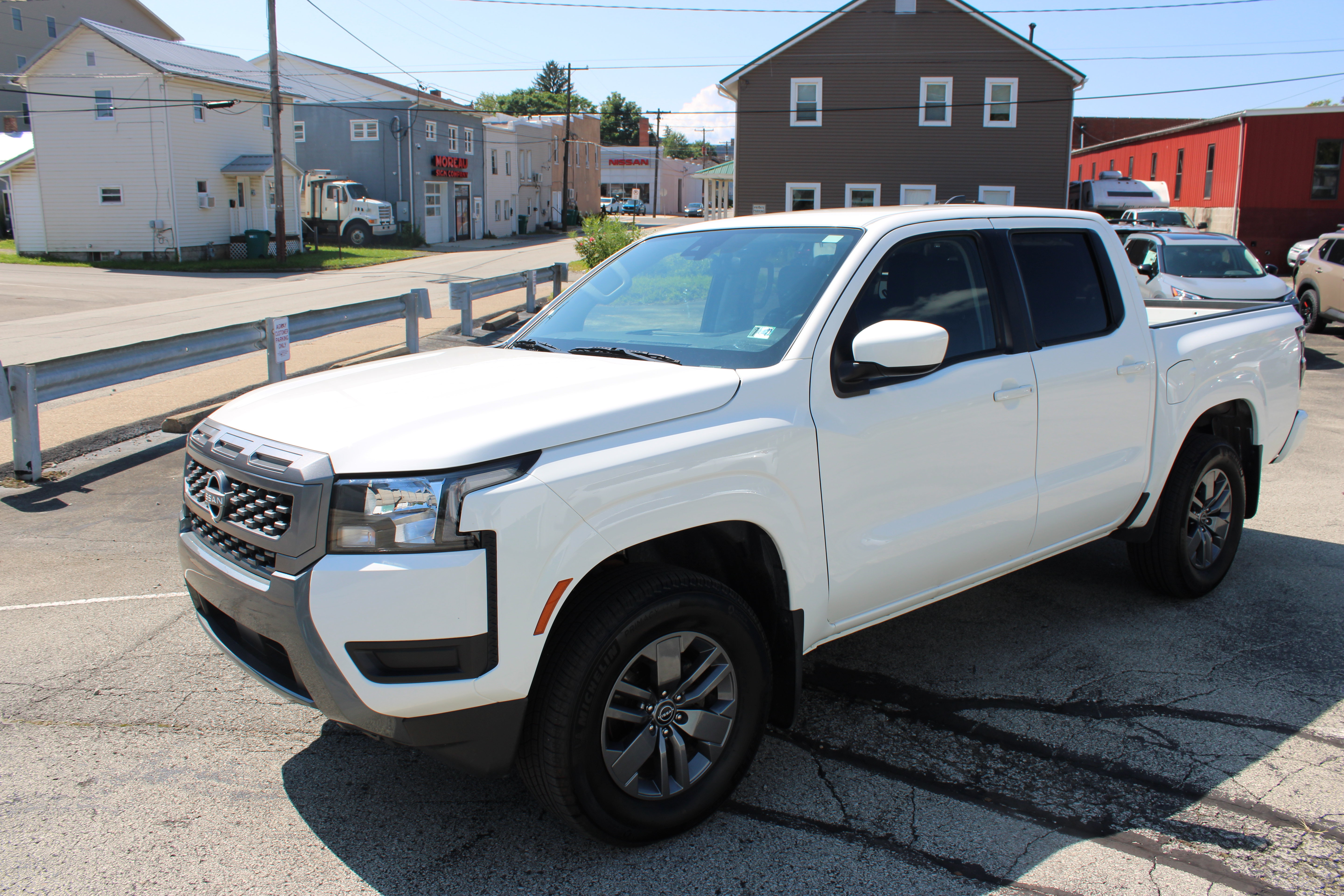 Certified 2025 Nissan Frontier SV