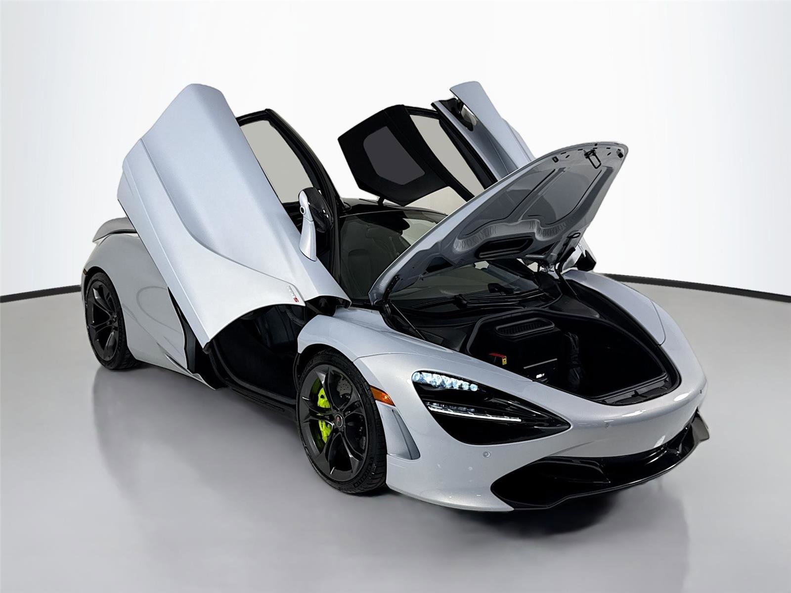 Used 2018 McLaren 720S photo 40