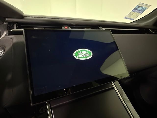 2026 Land Rover Range Rover Velar Dynamic SE