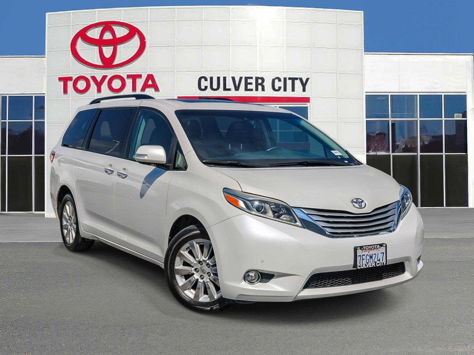 Used 2015 Toyota Sienna Limited Premium