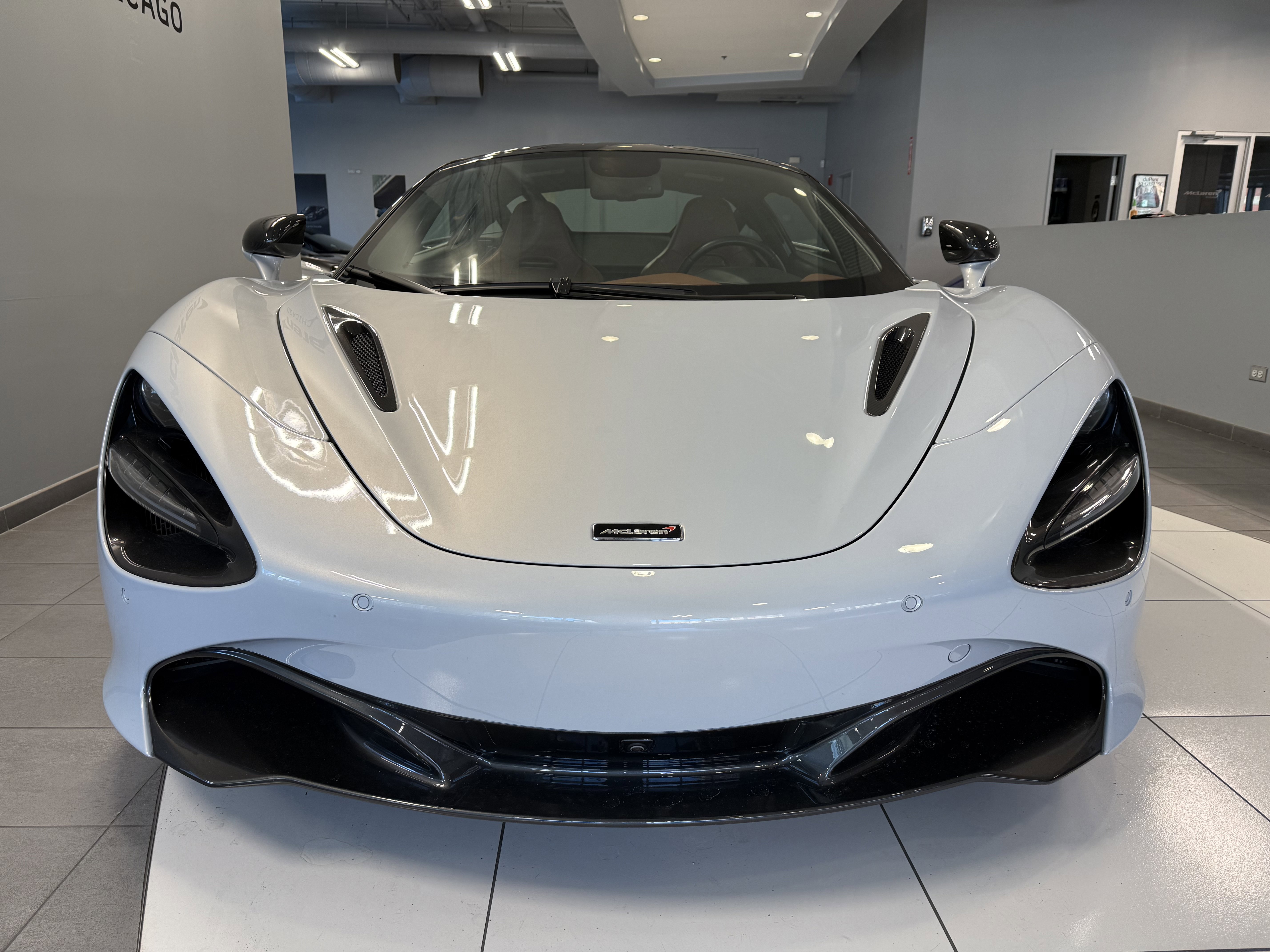 Used 2018 McLaren 720S photo 10