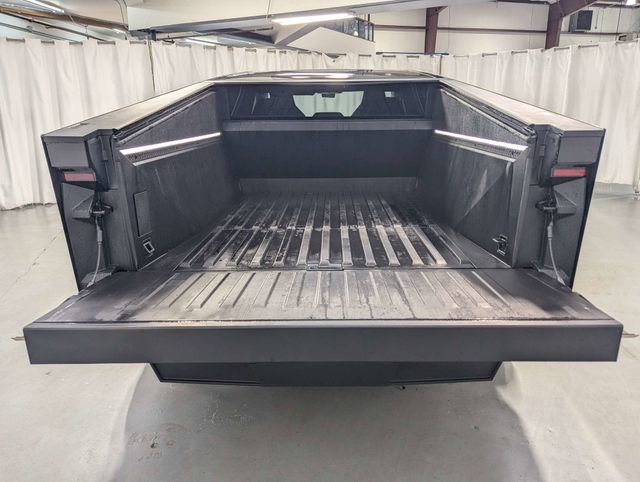 2024 Tesla Cybertruck AWD Crew Cab
