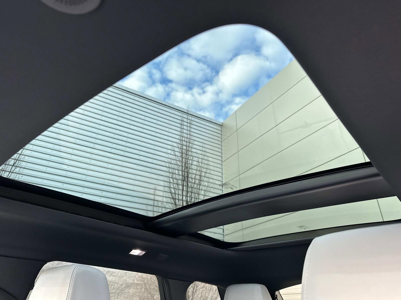 2026 Land Rover Range Rover Evoque S