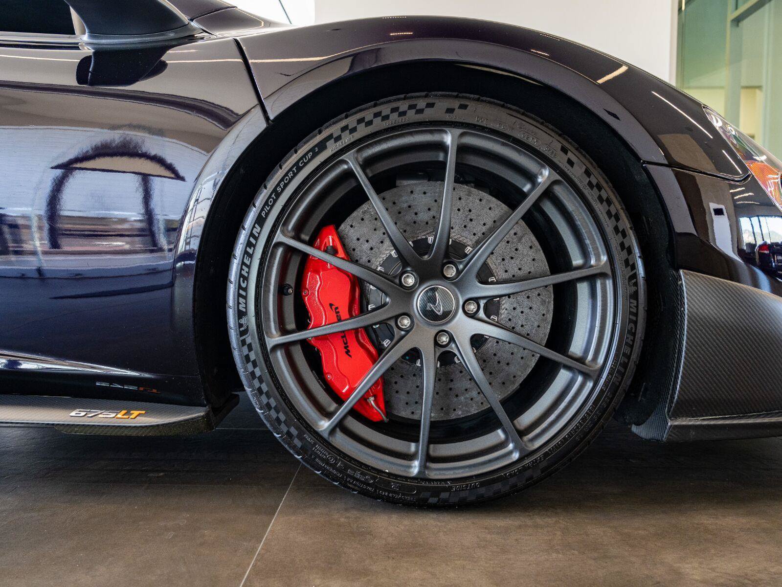 Used 2016 McLaren 675LT Coupe photo 23