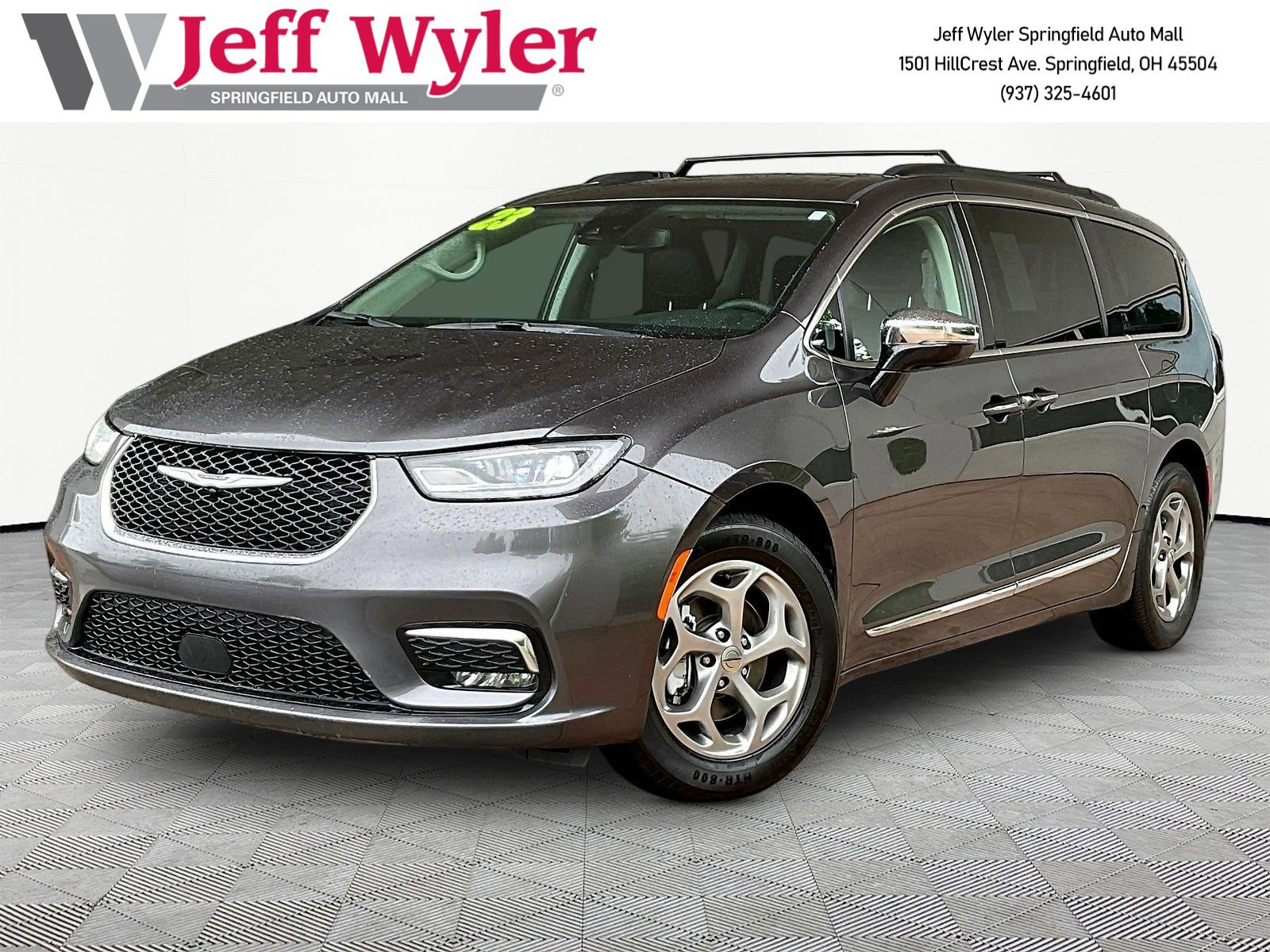 Used 2023 Chrysler Pacifica Limited