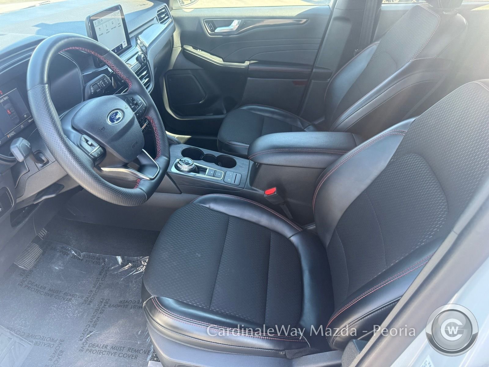 2025 Ford Escape ST-Line Select