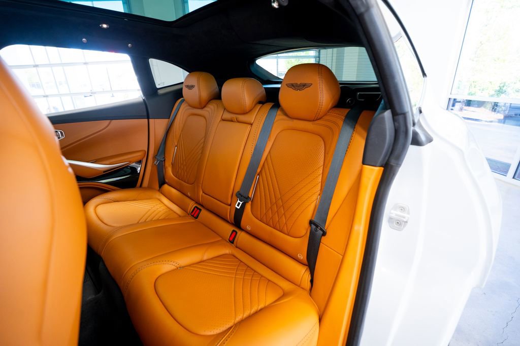 2021 Aston Martin DBX