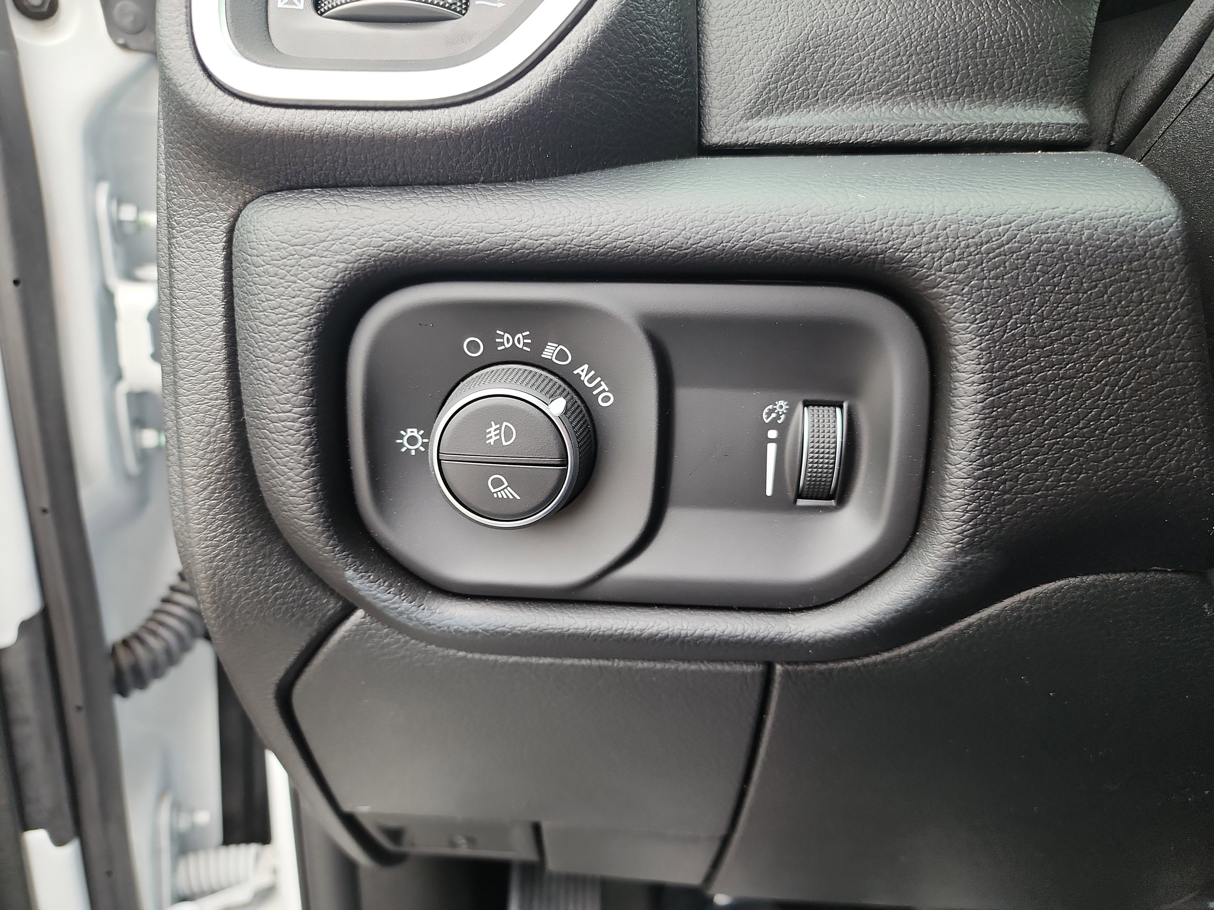 2026 RAM 5500 4x4 Crew Cab