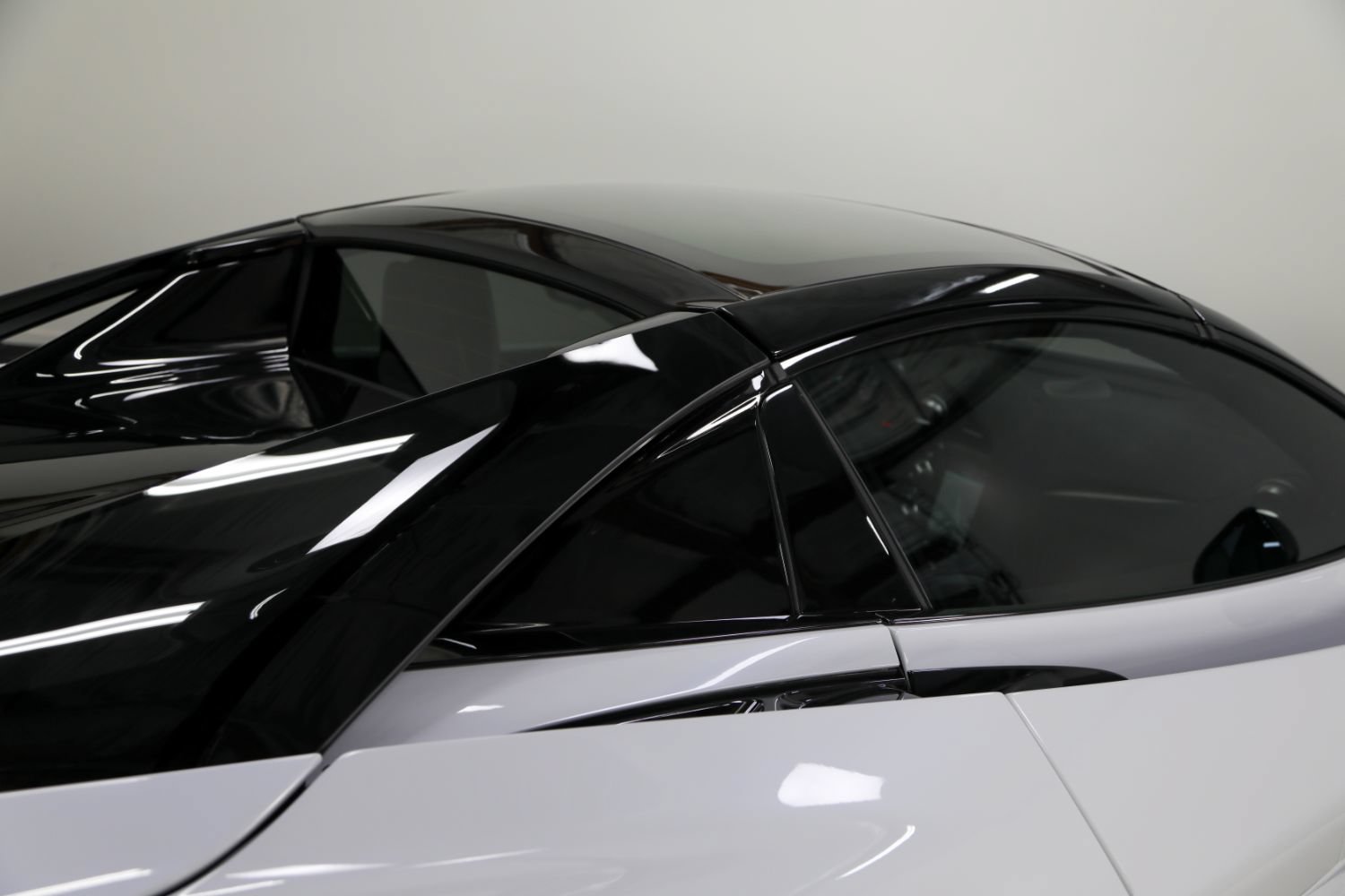 Used 2022 McLaren 765LT photo 12