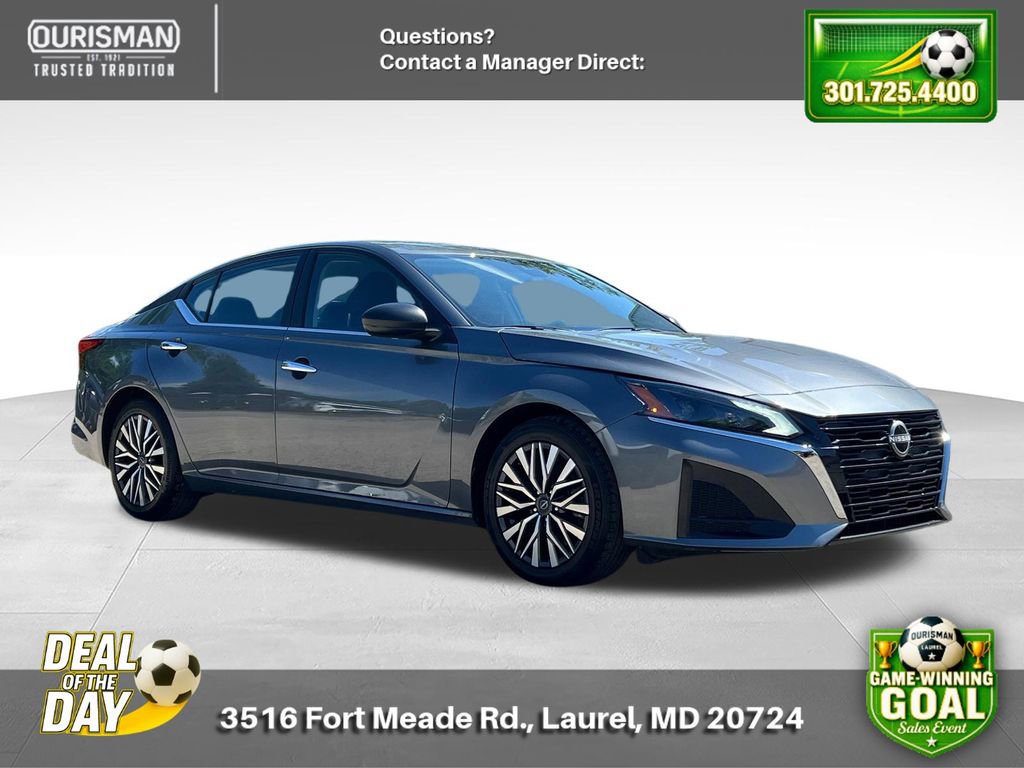 Used 2025 Nissan Altima 2.5 SV