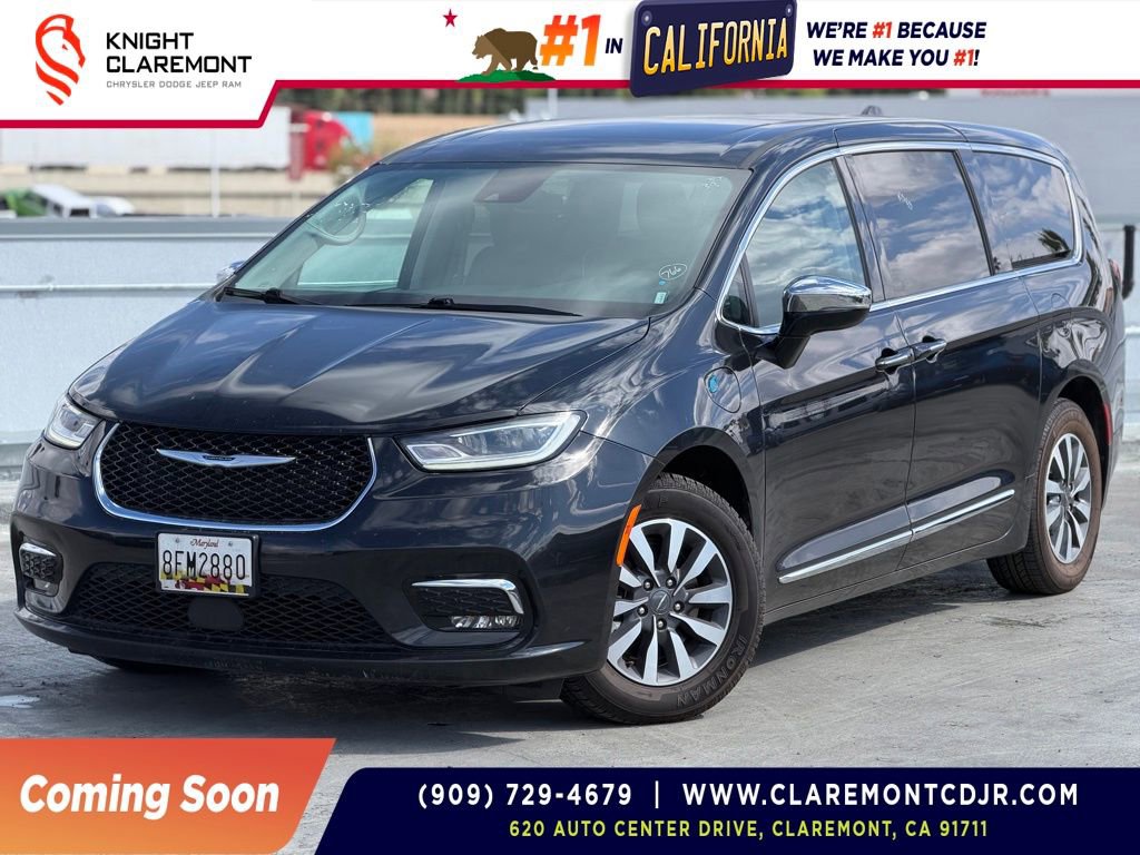 Used 2023 Chrysler Pacifica Limited
