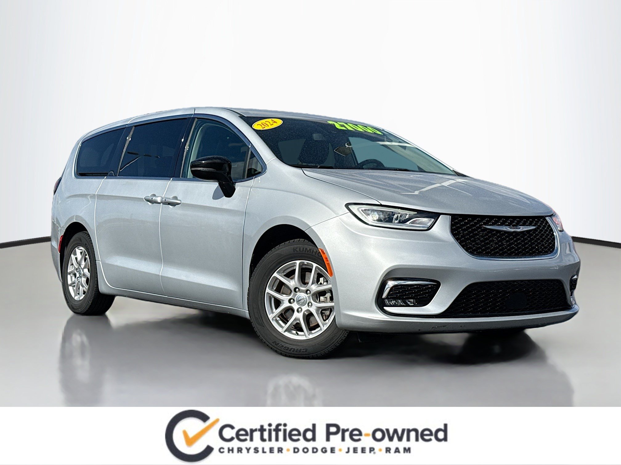 Used 2024 Chrysler Pacifica Touring-L