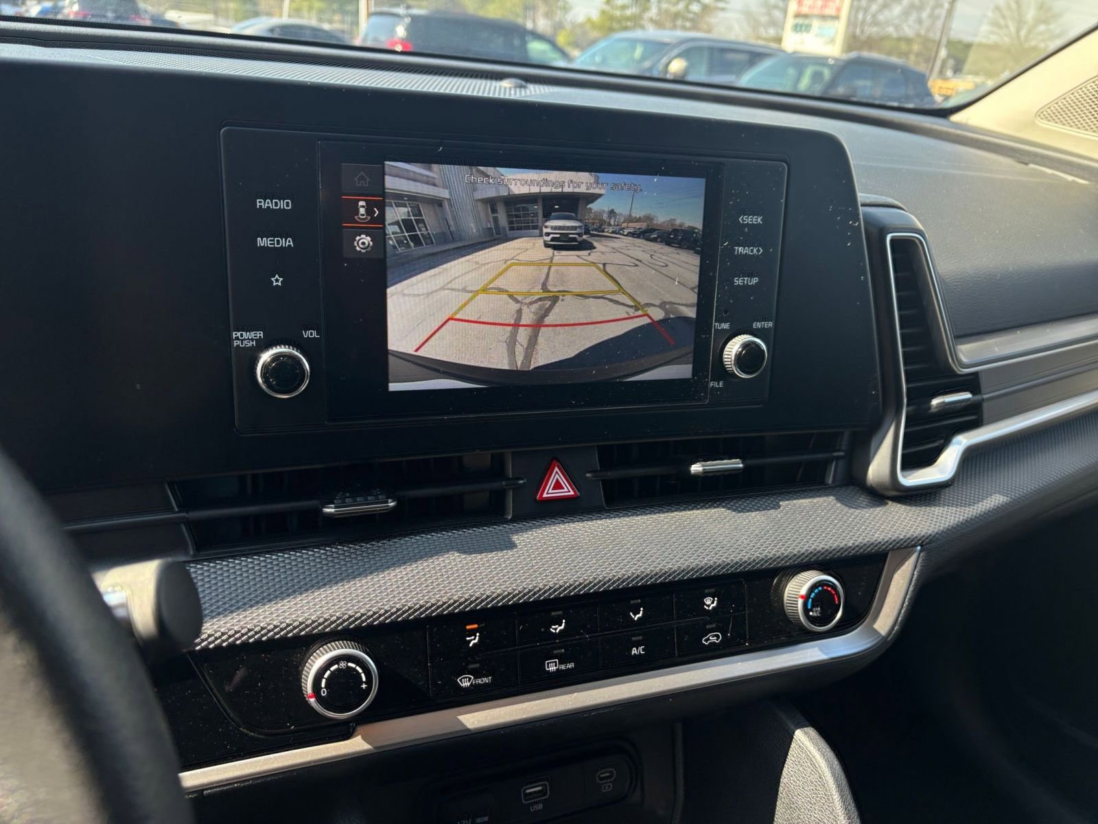 2025 Kia Sportage LX