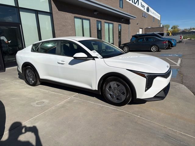 Certified 2025 Kia K4