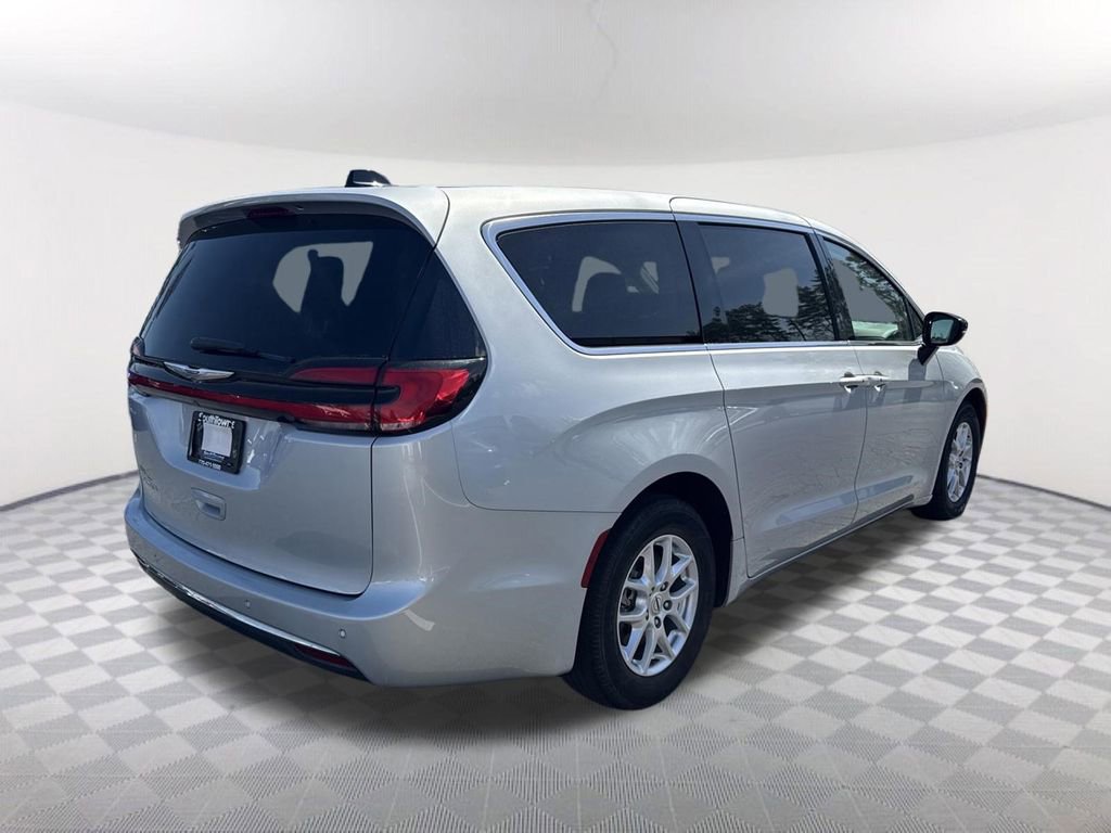 2024 Chrysler Pacifica Touring-L