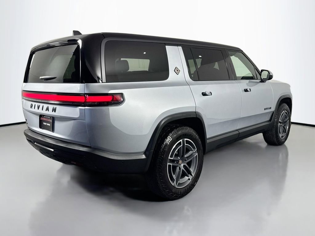 2025 Rivian R1S Adventure