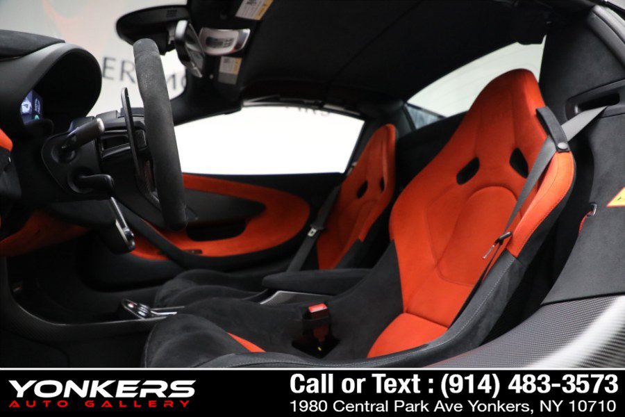 Used 2020 McLaren 600LT Spider photo 26