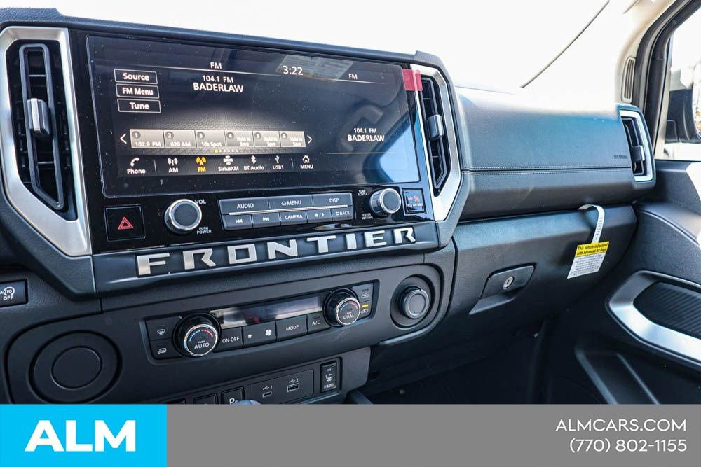 2025 Nissan Frontier SV