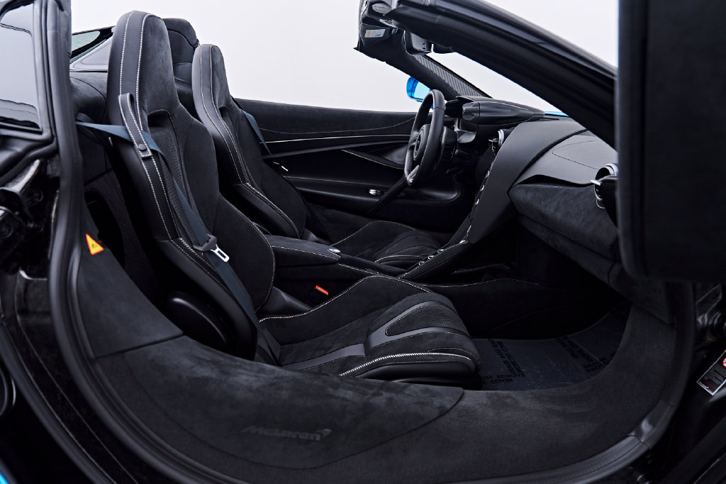 Used 2025 McLaren 750S Spider photo 48