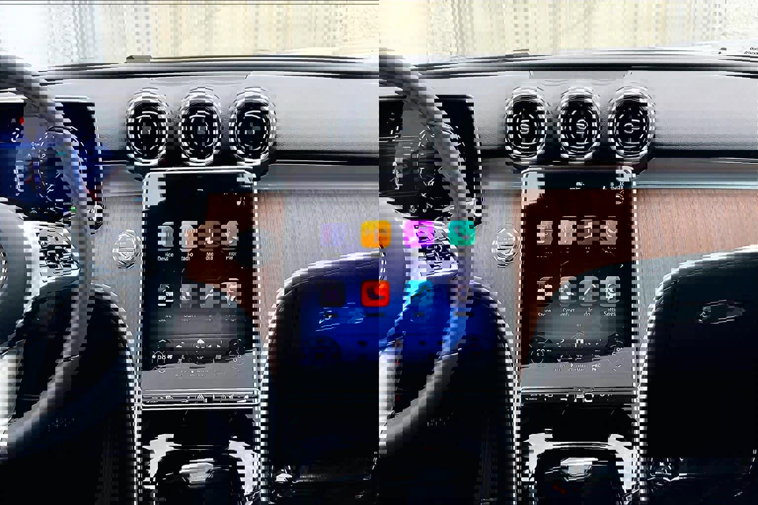 2025 Mercedes-Benz C 300 4MATIC Sedan