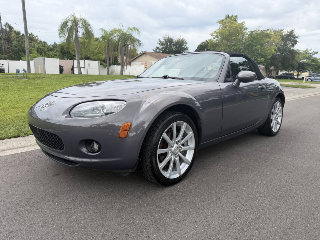 Used 2006 MAZDA MX-5 Miata Grand Touring
