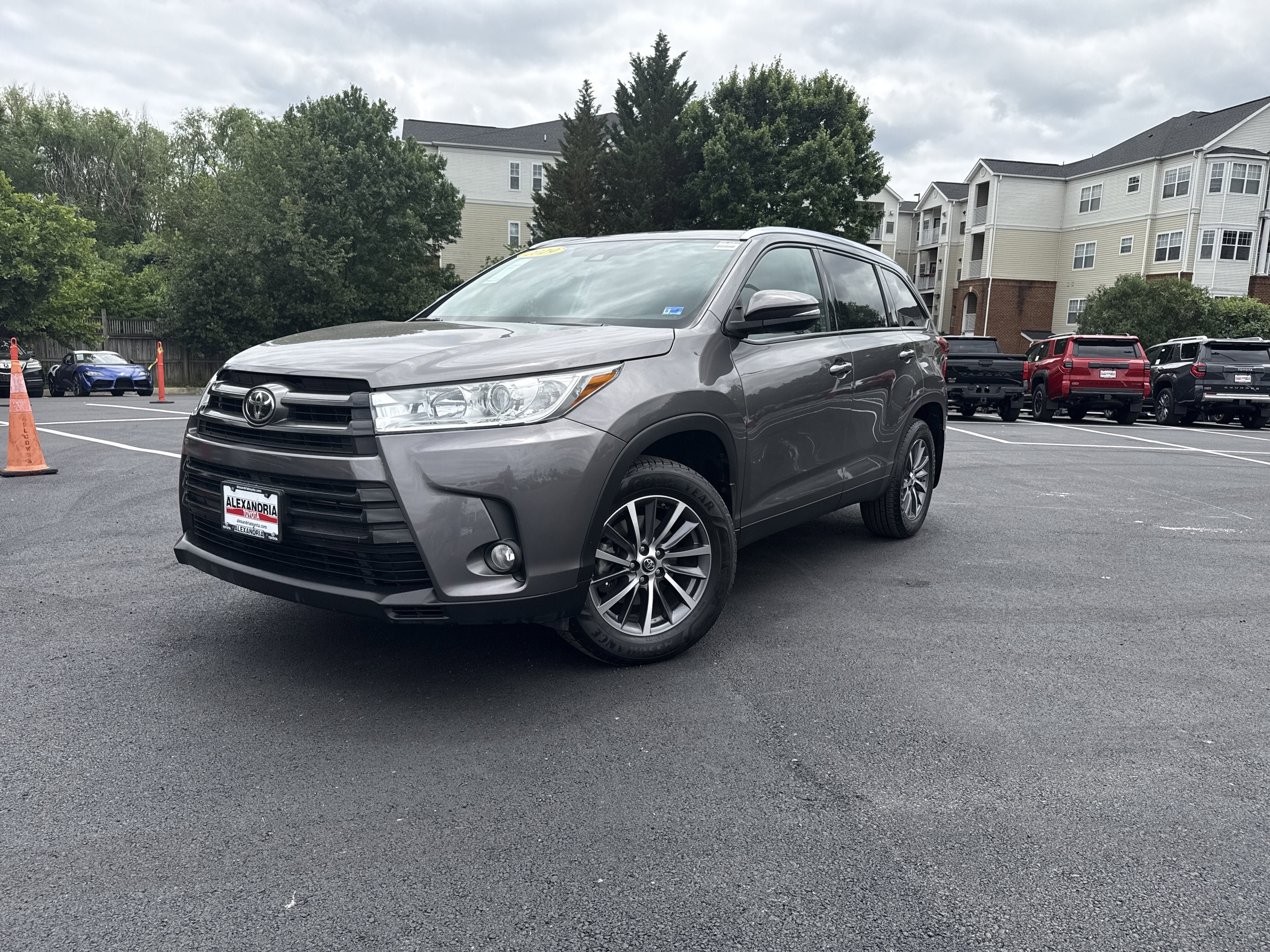 Used 2019 Toyota Highlander XLE