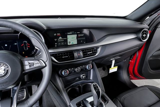 2025 Alfa Romeo Stelvio Sprint