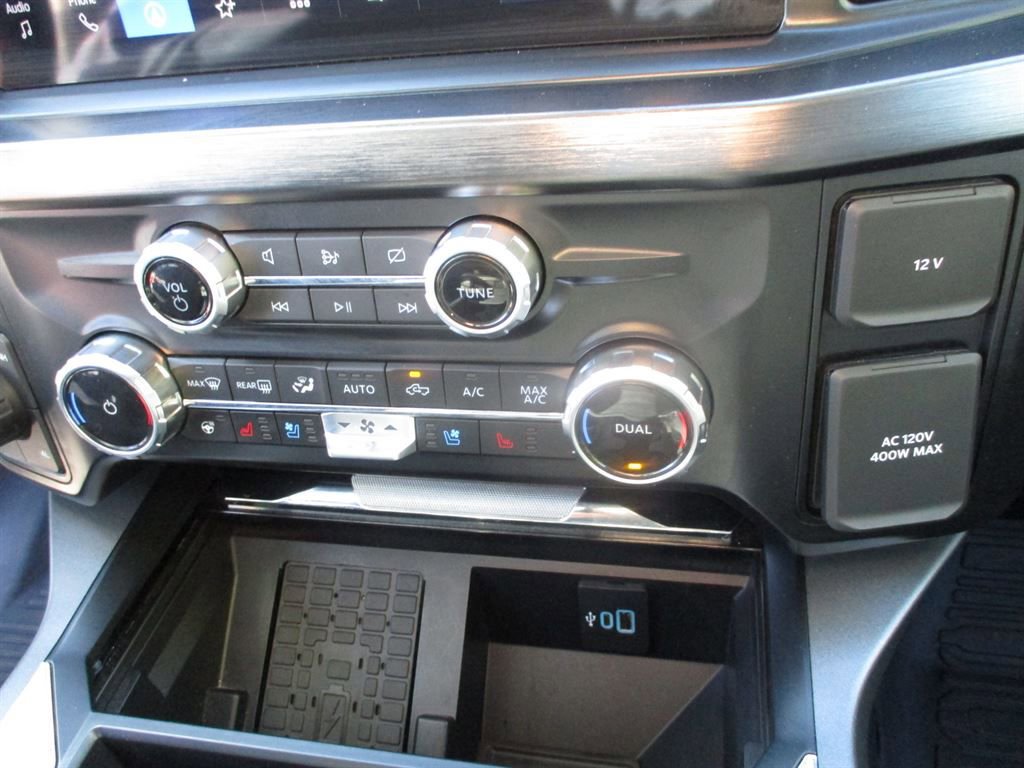 2023 Ford F350 Lariat