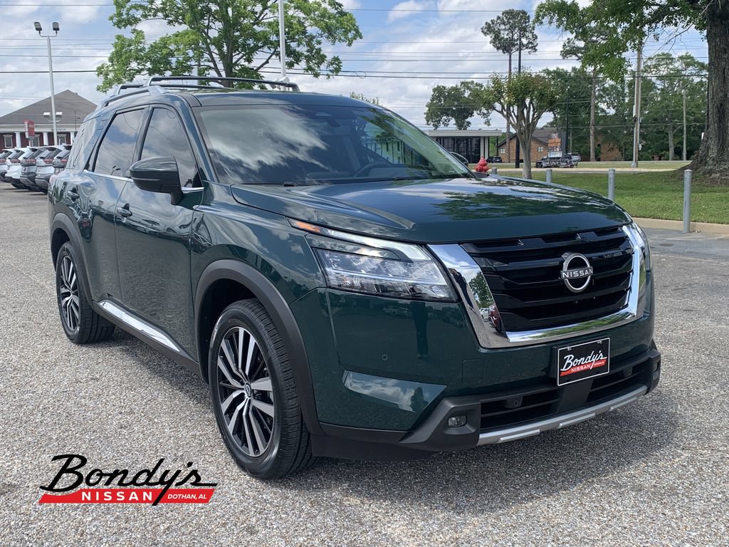 Used 2023 Nissan Pathfinder Platinum w/ Cargo Package