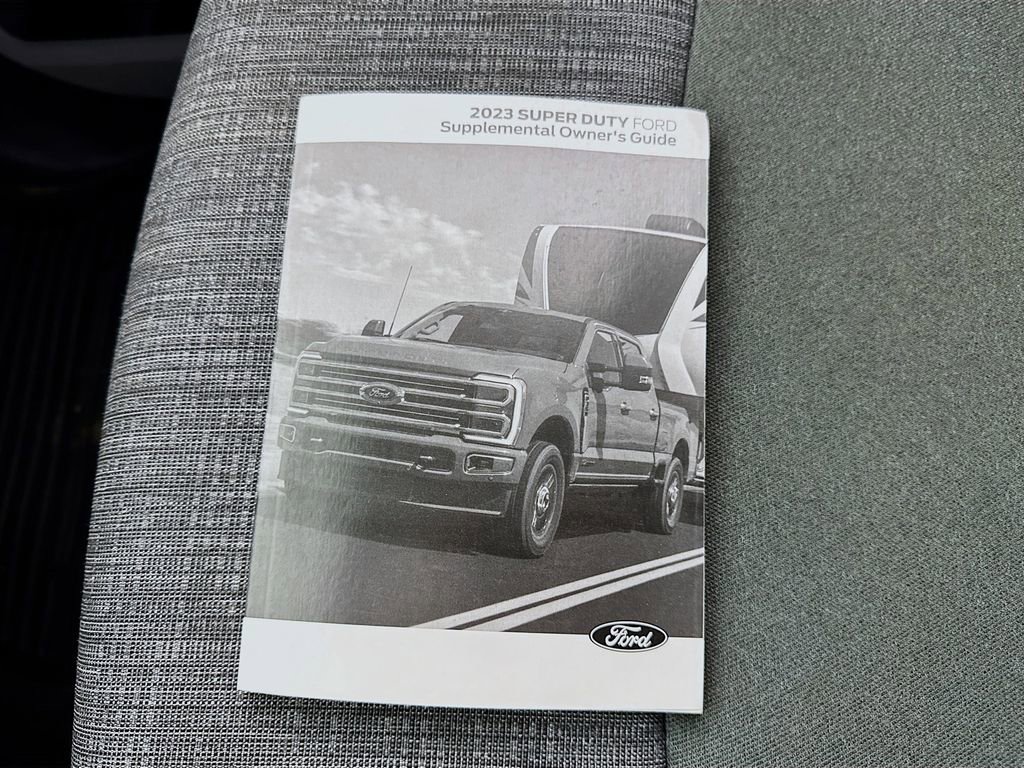 2023 Ford F350 XLT
