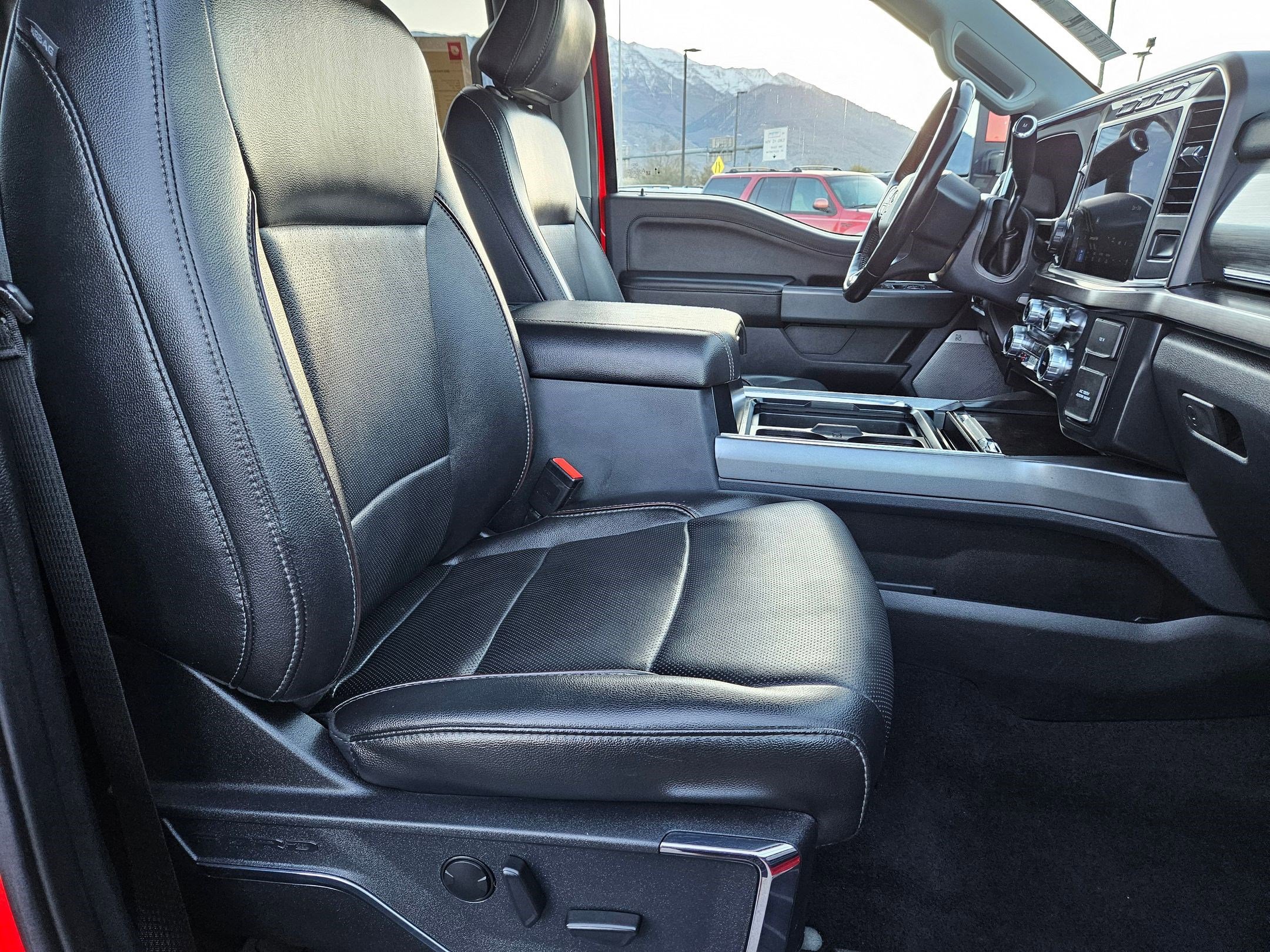 2023 Ford F350 Lariat