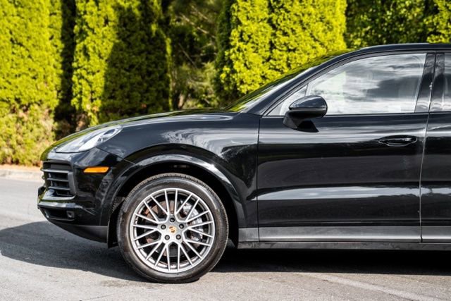 2022 Porsche Cayenne Platinum Edition