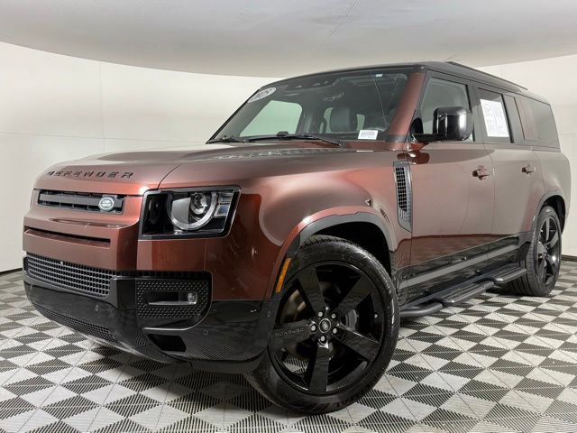 2025 Land Rover Defender 130 X-Dynamic SE