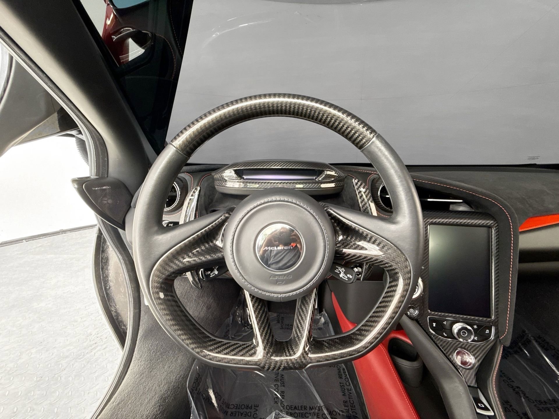 Used 2018 McLaren 720S photo 10