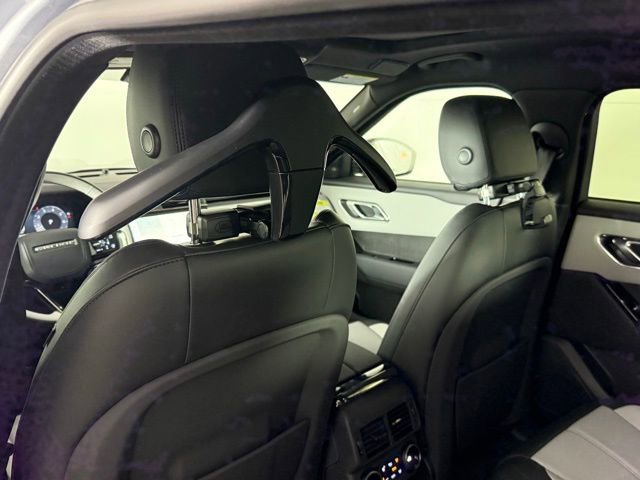 2026 Land Rover Range Rover Velar Dynamic SE