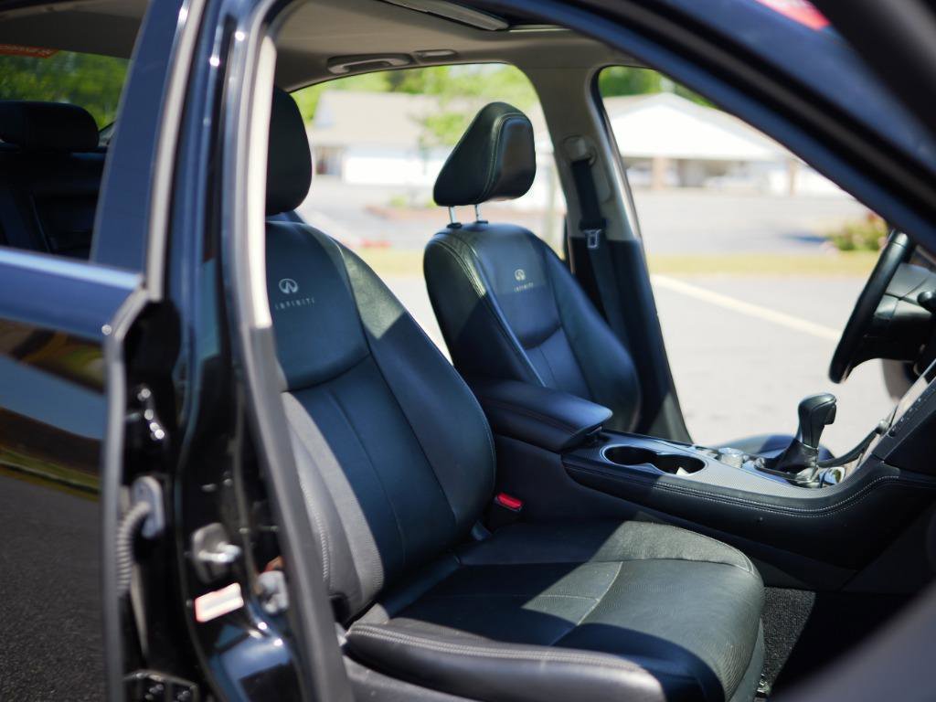 2014 INFINITI Q50 Premium