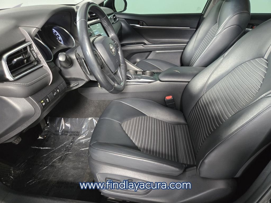 2018 Toyota Camry SE