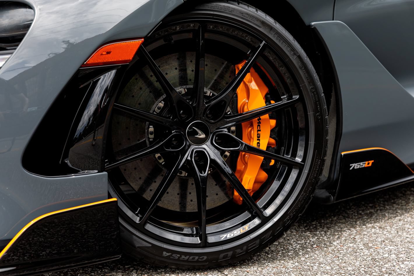Used 2022 McLaren 765LT photo 39