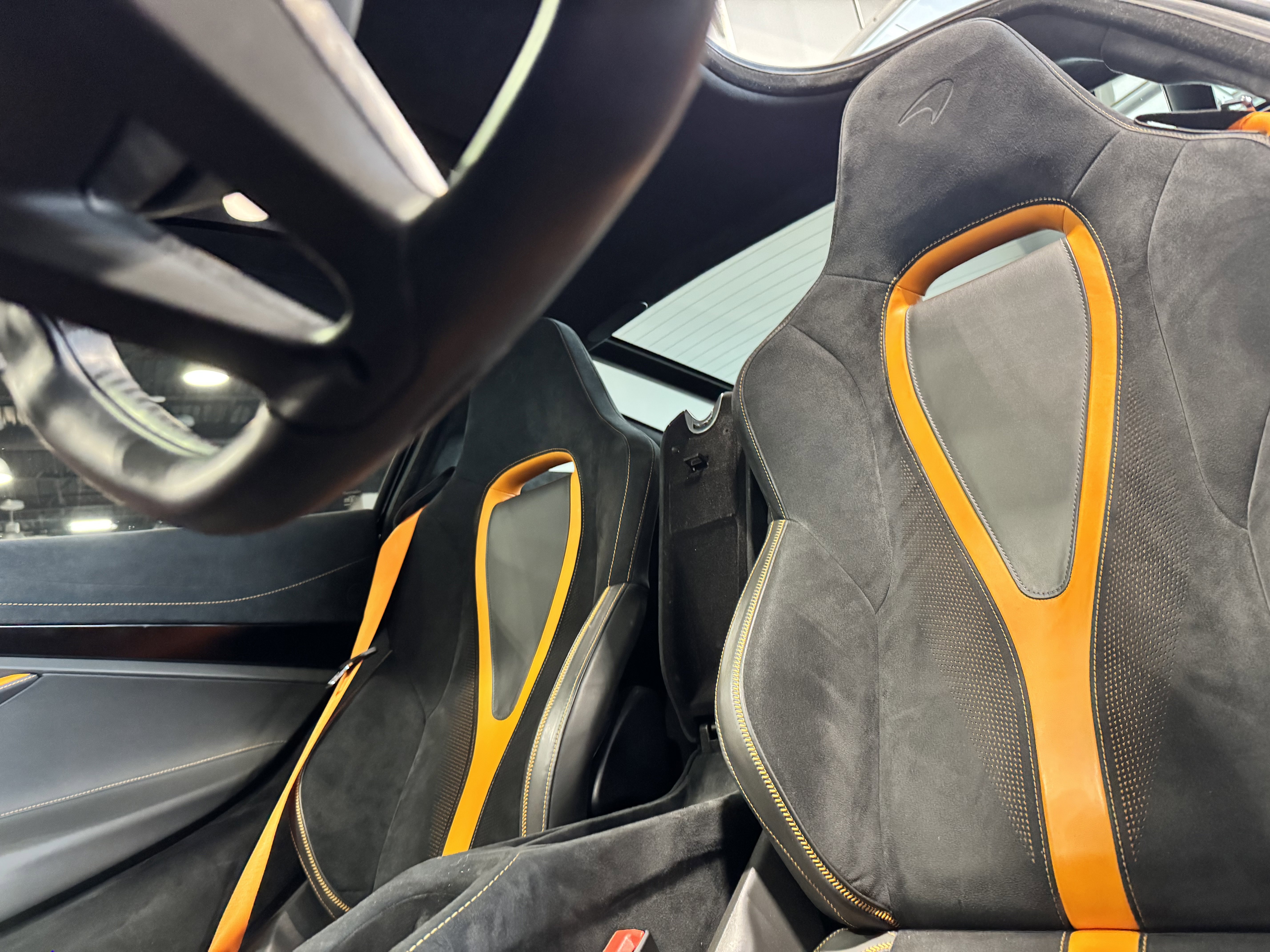 Used 2019 McLaren 720S Performance photo 28