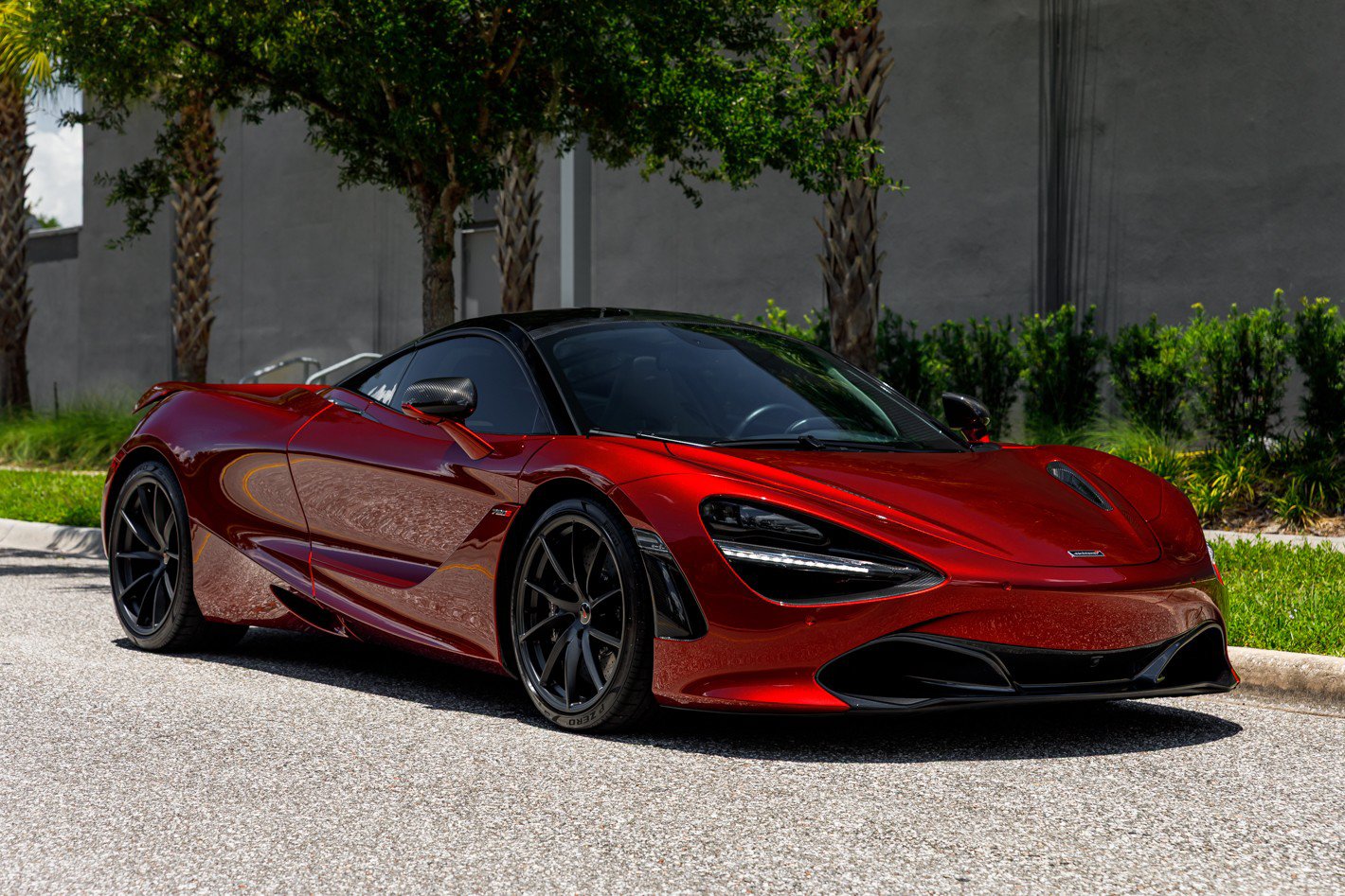 Used 2018 McLaren 720S Luxury photo 31