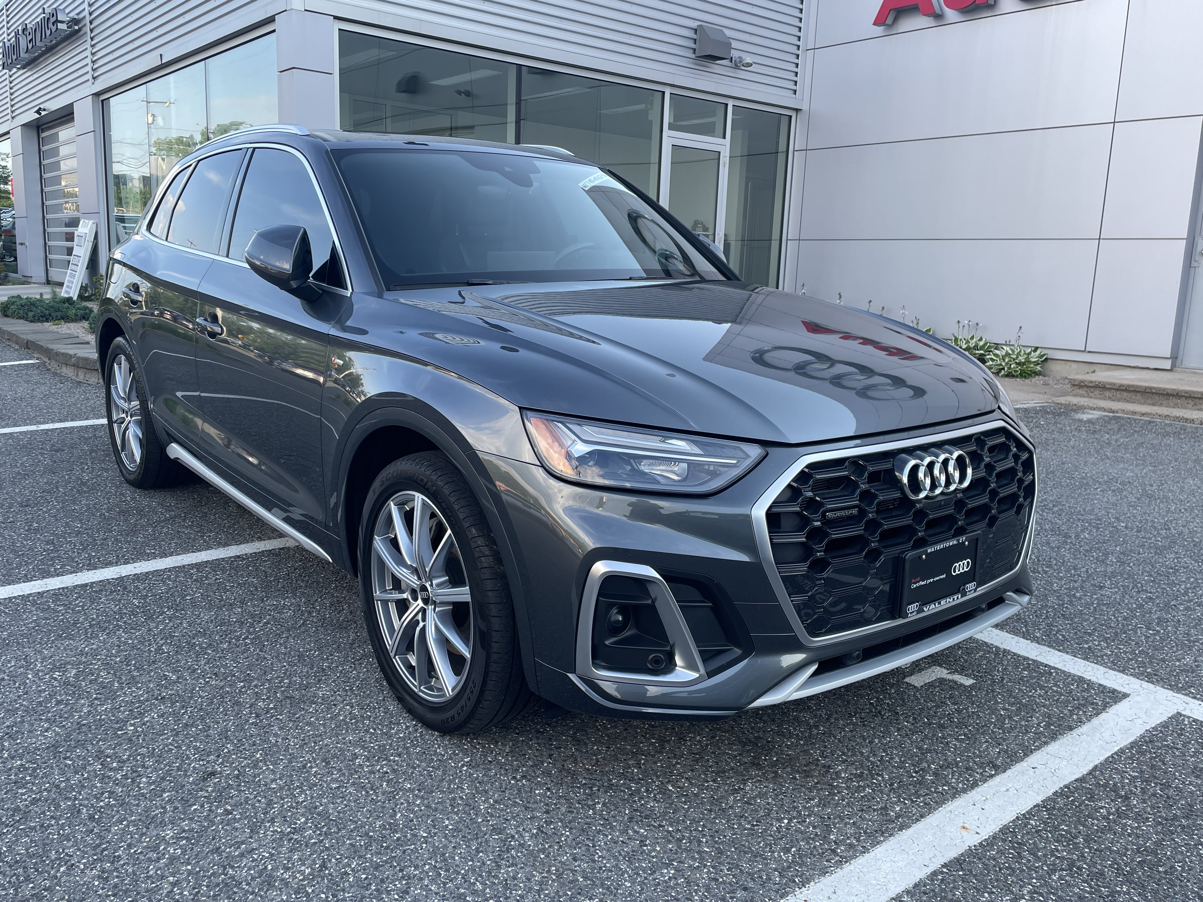 Certified 2022 Audi Q5 e Premium Plus w/ Premium Plus Package