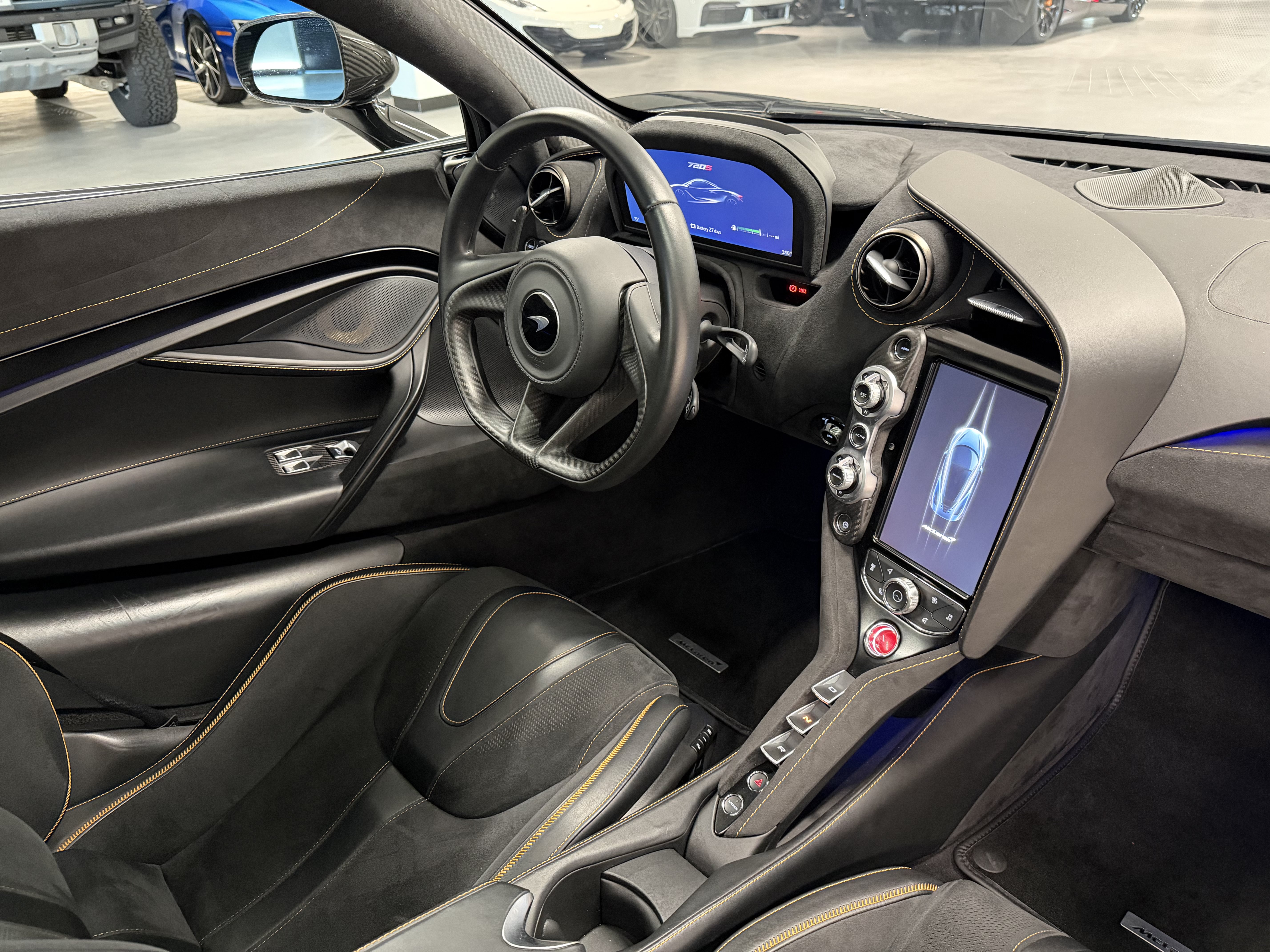 Used 2020 McLaren 720S Performance photo 19