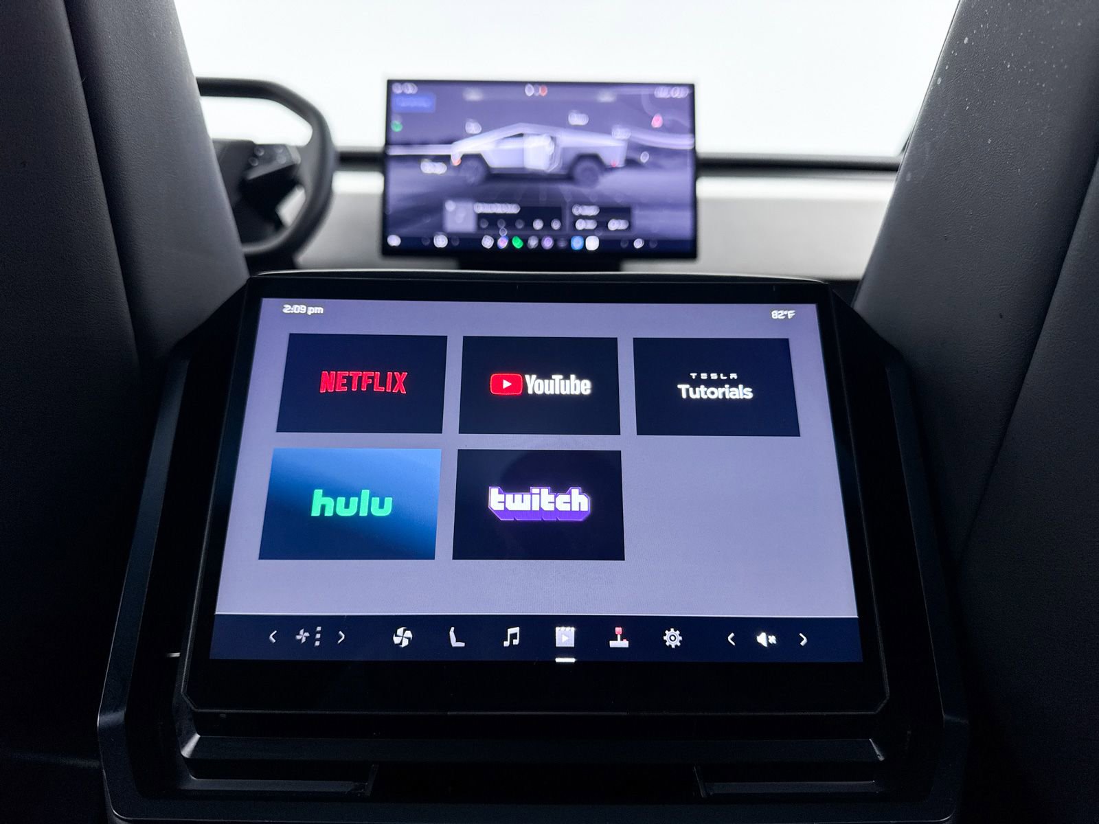 2024 Tesla Cybertruck AWD Crew Cab